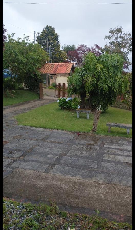 Chale Linda Vista 5 Min. Do Centro Villa Nova Friburgo Dış mekan fotoğraf